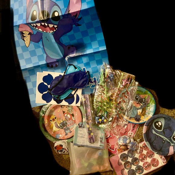 Stitch Party Supplies Set - Blue and Pink - Picture 1 of 1
